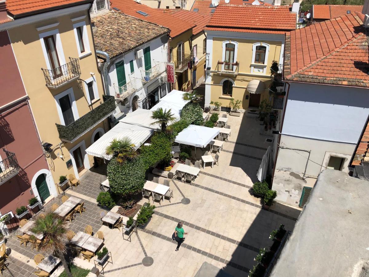Apartment Via Mercato 20