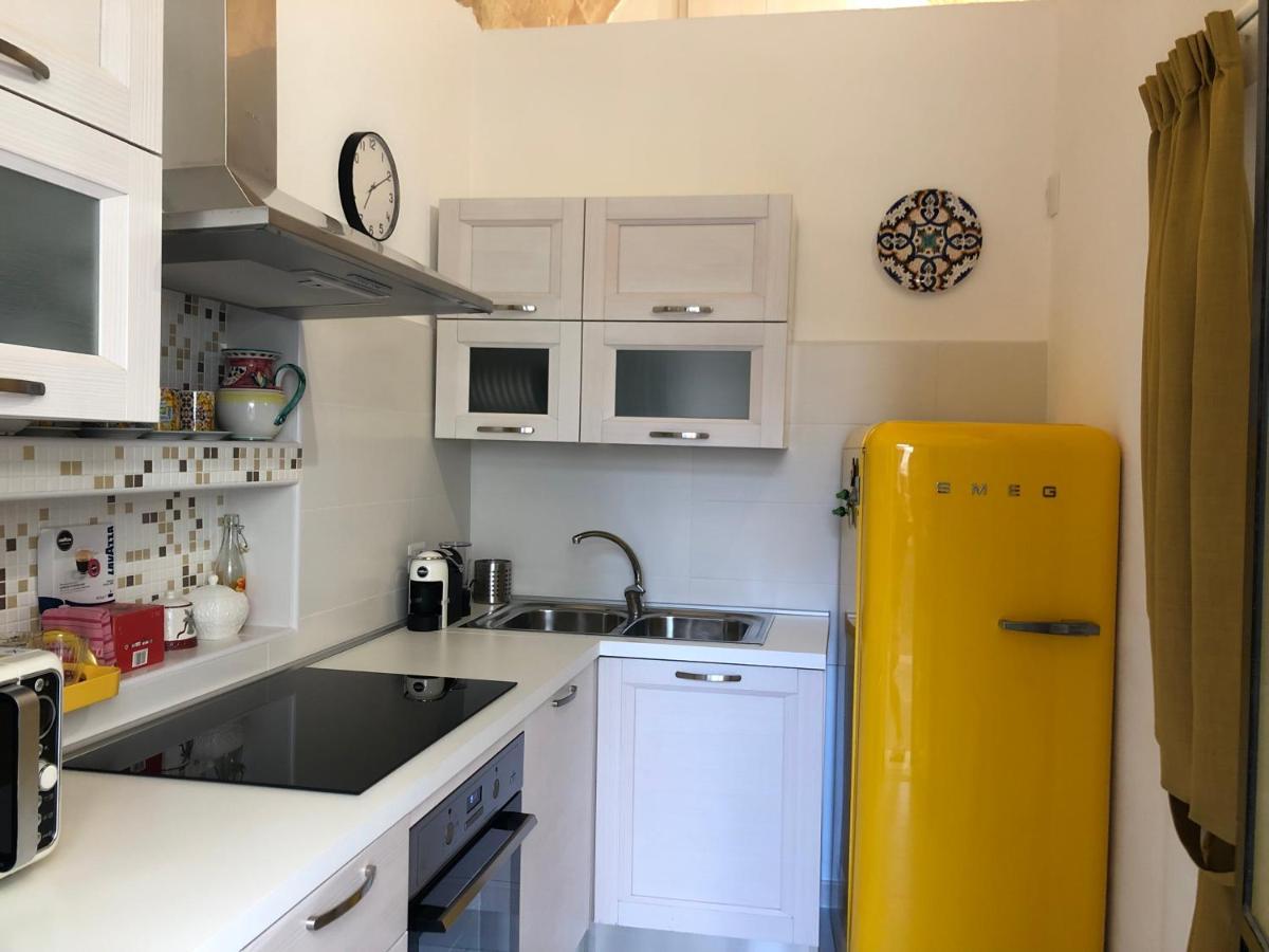 Via Mercato 20 Apartment *